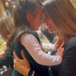 Claudia Álvarez Instagram - Lo mejor que me puede pasar en éste día es estar con mi familia más cercana, con mis 3 hijos (me faltan los 2 hijos de billy que los amo con toda mi alma @alexrovzar @maxrovzar ) mi esposo @billyrovzar ,con mi mamá @vicky_ocamp , hermana @vickyalvarezo , tía @ocampo.connie y primas q más amo @kap.by.vanegelo @gelo.i.am (faltó mi hermano que me la debes @ponchoaloc ) Gracias x festejar con todo el amor como siempre lo hacemos y que juntos podamos unirnos en ser mejores para nuestros hijos y familia LOS AMO TANTOOOOO!! Gracias x este festejo tan lindo y delicioso!!! Son mi vida entera!!!! Y soy la más feliz de ser la mamá de mis 3 hermosos q llenan mi alma y me hacen sentir más viva que nunca!!!