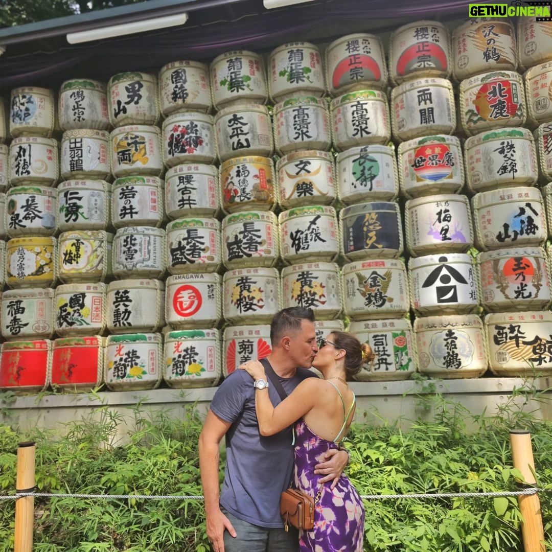 Claudia Álvarez Instagram - Fuimos a Shibuya Sky, un observatorio al aire libre de 360º está en la parte más alta del Shibuya Scramble Square y desde donde tienes las mejores vistas de la ciudad de Tokyo! Y conocimos el Santuario Meiji que es sintoísta! Tokyo, Japan