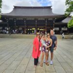 Claudia Álvarez Instagram - Fuimos a Shibuya Sky, un observatorio al aire libre de 360º está en la parte más alta del Shibuya Scramble Square y desde donde tienes las mejores vistas de la ciudad de Tokyo! Y conocimos el Santuario Meiji que es sintoísta! Tokyo, Japan