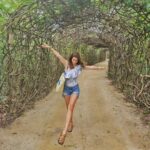 Claudia Álvarez Instagram - Una parte de mi ama viajar, la otra también! Vietnam , Nha Trang