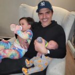 Claudia Álvarez Instagram - Dios sabe lo maravilloso papá que eres que x eso t mando 5 hijos espectaculares!!! Que afortunados todos de tener tu corazón tan cerquita. Te amamos @billyrovzar #TheBestDad