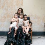 Claudia Álvarez Instagram - Lo que más le pido a la vida como mamá es que nunca dejen de soñar, de luchar por lo que creen, que hagan de éste mundo un lugar mejor lleno de amor y empatía por los demás. Crean en el amor, en que existe mucha gente que va a querer compartir el corazón entero sin miedos como nosotros sus papis, sus hermanos, familia y muchos amigos que harán durante su vida. Que siempre estén rodeados de ésa gente que los impulse a ser mejores y yo como su mami toda mi vida estaré para ustedes, en cualquier circunstancia para amarlos y guiarlos en amor y confianza! Los amo tal cual son, son perfectos para mi y me siento honrada con Diosito por tener el privilegio de ser su mamá! Mi cosho (kira), mi champi (Clio) y mi guapo (Billy) gracias x ser los mejores maestros que le pude pedir al Universo! SOY MAMÁ Y SON UN SUEÑO DE HIJOS!!! #TodaLaVidaTodosLosDías @diorbeauty @dior @diorbeautylovers Foto: @mayracarreno MakeUp: @salvadorgonzalezmakeup Hair: @gabiokka Styling: @ruthbuendiap Film: @arturogomezdirector