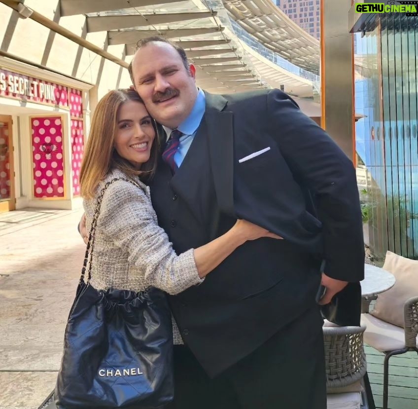 Claudia Álvarez Instagram - Que parte es la que más les está gustando de #UnBuenDivorcio ? Aquí les dejo varias fotos con el elenco y producción!!! La pueden ver en @vix