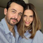 Claudia Álvarez Instagram - Mi @gustavoegelhaaf si si tienes esa energía cuando alguien te acaba d conocer de querer estar cerca de ti, magnetismo puro de talento y alma que me hace sentir muy afortunada de haber compartido UN BUEN DIVORCIO contigo! Hiciste mis días en set y fuera de el hermosos, me retaste, me cuidaste, logramos crear magia y hoy te admiro más y más por ser el sueño de compañero que cualquiera le gustaria tener! Gracias por tu generosidad y por siempre estar dispuesto a dar lo mejor, te he aprendido tanto que quiero seguir aprendiendote toda la vida!!! Quieres ser mi amigo para siempre??? I love you mi Gus hermoso POR MUCHOS PROYECTOS JUNTOS 🥰
