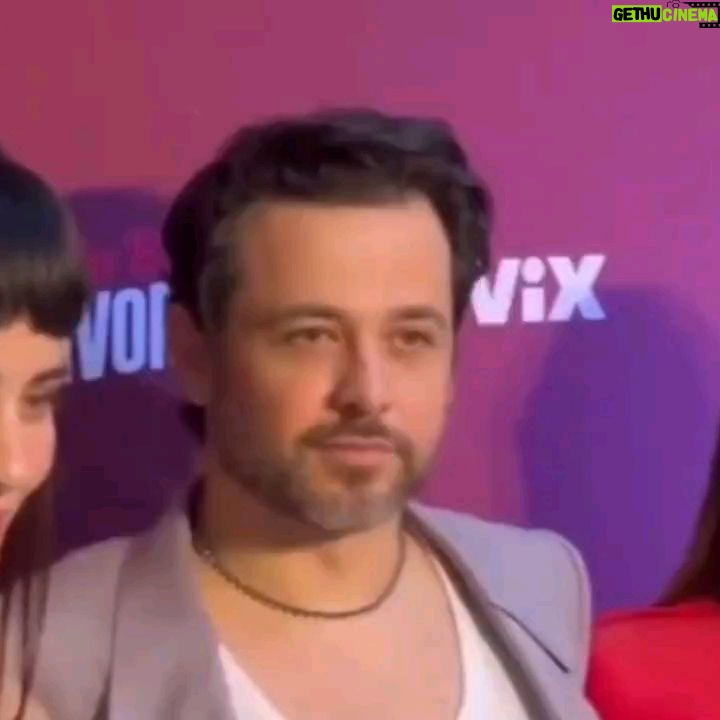 Claudia Álvarez Instagram - Dream Team "UN BUEN DIVORCIO" por @vix Showrunner @billyrovzar ❤️ Dirección @ponchuspineda Productora @thelemonstudios @ericasanchezsu Elenco @gustavoegelhaaf @esmepimentel @rafaelsnavarro_ @anabelferreirab @carmenbeatok @valeria.santaella @arathaquino11 @erick.y.edmundo @adrian_f_vazquez @artus @gonzalogarciavivanco @bigdanmx y muchos más!!!