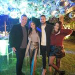 Claudia Álvarez Instagram - Familia: Son lo más hermoso que tengo en la vida. No tengo más que agradecer por estar unidos. Amé las risas y risas en nuestra cena, todo fue mágico para darle la bienvenida a éste 2024 que estoy segura será el mejor de nuestras vidas! Gracias vida x la familia en la que me toco nacer y por la familia que he construido con mi @billyrovzar Nos hicieron falta @vickyalvarezo @vane.oleg Feliz año para todos ustedes y sus familias ❤️