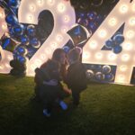 Claudia Álvarez Instagram - Familia: Son lo más hermoso que tengo en la vida. No tengo más que agradecer por estar unidos. Amé las risas y risas en nuestra cena, todo fue mágico para darle la bienvenida a éste 2024 que estoy segura será el mejor de nuestras vidas! Gracias vida x la familia en la que me toco nacer y por la familia que he construido con mi @billyrovzar Nos hicieron falta @vickyalvarezo @vane.oleg Feliz año para todos ustedes y sus familias ❤️