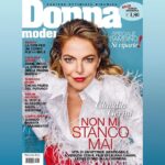 Claudia Gerini Instagram - Grazie a Donna moderna ❤️🙏🏻 Direttore: @me__viola Fotografo: @fabcestari Stylist: @valeriajmarchetti Press: @upgradeartist Make-up: @emanueladigiammarco Hair: @vickyhairfushion