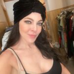 Claudia Gerini Instagram - La poetessa… poi vi spiego #cinema #actress #wigs