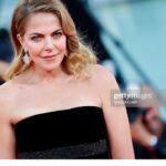 Claudia Gerini Instagram - Cerimonia di chiusura Venezia 80, consegnato il premio Leone del futuro, Luigi De Laurentis.❤️ a LOVE IS A GUN di Hong-Chi Lee Complimenti a tutti i vincitori ! Un edizione della mostra del cinema davvero entusiasmante evviva il cinema @giorgioarmani giorgioarmani @rdarobertodantonio @nikipinna @stellagiannetti @valeriajmarchetti @simonebellireal @leopizzoofficial @armanipriveclub