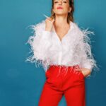 Claudia Gerini Instagram - @deluge_mag ⭐️strike a pose⭐️for @fabcestari 🤙🏼 #piumedistruzzo #whitemood