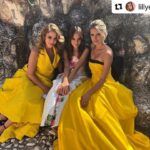 Claudia Gerini Instagram - Lilly and Lilly ❤️ and me…. Questo set mi rimarrà nel cuore per molte ragioni…. Una di queste è @lillyenglert una donna così speciale e sensibile e dolce e talentuosa 🙏 #together ❤️ #sisters #friendsforever . Grazie @michelascolari1 , per la tua generosità e per ciò che hai creato #sicilia