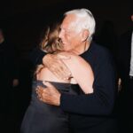Claudia Gerini Instagram - Che emozione ieri sera 🤩rincontrare dopo qualche anno il sig @giorgioarmani In occasione della presentazione del suo progetto con #theitalianseagroup #admiralyachtclub a Marina di massa.Ho avuto l’immenso piacere di abbracciare e salutare quest’uomo grandioso , un genio italiano che ha conquistato il mondo intero ,e che non smette mai di creare sogni e mondi nuovi, con la stessa incredibile forza ed entusiasmo di quando ha iniziato…con quel suo sguardo vivace e curioso , acceso di azzurro, non a caso lo chiamano Re Giorgio …E’stata una serata magnifica , e che bello il nostro abbraccio, caldo e sincero.Grazie davvero 🙏😍❤️
