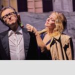 Claudia Gerini Instagram - Cado sempre dalle nuvole. Cantare Pasolini grazie Mauro Gioia per questo bellissimo viaggio @fondogioia ph by @giovanni_ambrosio @teatrodinapoli ieri al debutto e oggi in teatro atmosfera magica… grazie Napoli e grazie pubblico 👏🏼