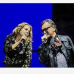 Claudia Gerini Instagram - Cado sempre dalle nuvole. Cantare Pasolini grazie Mauro Gioia per questo bellissimo viaggio @fondogioia ph by @giovanni_ambrosio @teatrodinapoli ieri al debutto e oggi in teatro atmosfera magica… grazie Napoli e grazie pubblico 👏🏼
