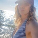 Claudia Gerini Instagram - Un lunedì di settembre… oggi…un privilegiatissimo “dopo lavoro” 🙏🤸🏻‍♀️🏃‍♀️🌺🌼😎