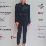 Claudia Gerini Instagram - Dress Emanuel Ungaro vintage @upgradeartist @festadelcinemaroma @alicenellacitta oggi un mare di ragazzi hanno visto il nostro film “il bambino e la tigre”. Si sono emozionati, hanno applaudito e sono stati felicissimi di aver visto il film al cinema❤️💪🏼
