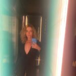 Claudia Gerini Instagram - Ieri sera al @bluenotenyc … what a night….tribute to Rolling Stone…. Celebrating Charlie Watts 💥