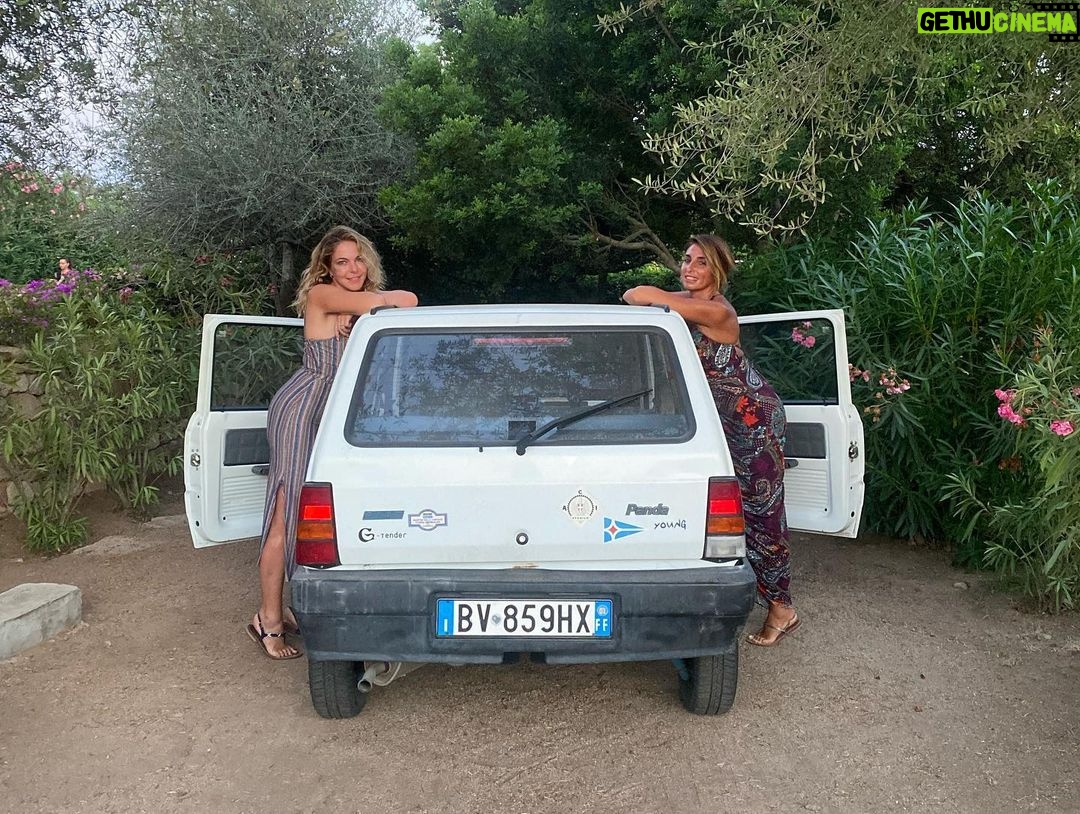 Claudia Gerini Instagram - Pronte VIA! #friends๐ฆฝ๐ป๐๐๐๐๐ si stava meglio quando si stava peggioโ๏ธ๐