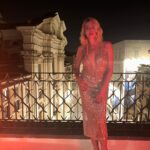 Claudia Gerini Instagram - About last night. Elena ed io invitate dalla mitica @ezia.mod , una bellissima serata per lancio di @cmax_official Make up by @lindazampaglione ❤️ Styling @valeriajmarchetti ROMA - città eterna