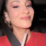 Claudia Leitte Instagram - Caras e bocas. Tô aquecendo a voz para o meu Ceará! Empolgada, ao som de Bey, porque eu só quero o HORIZONTE e meus fãs comigo!