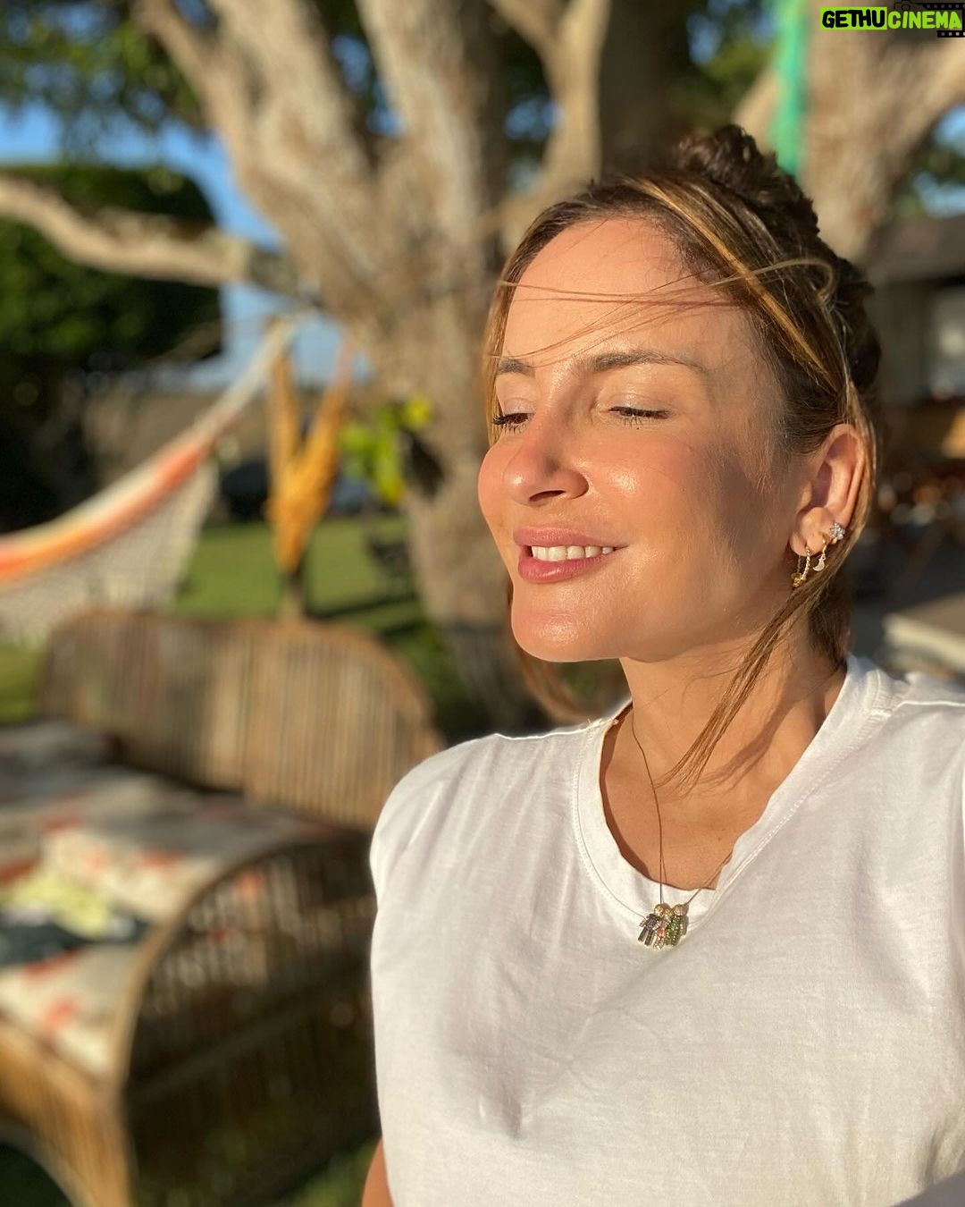 Claudia Leitte Instagram - Quem vai ganhar o BBB? Tô entendendo mais nada… 🙄🤷🏼♀️🫨🥴😕