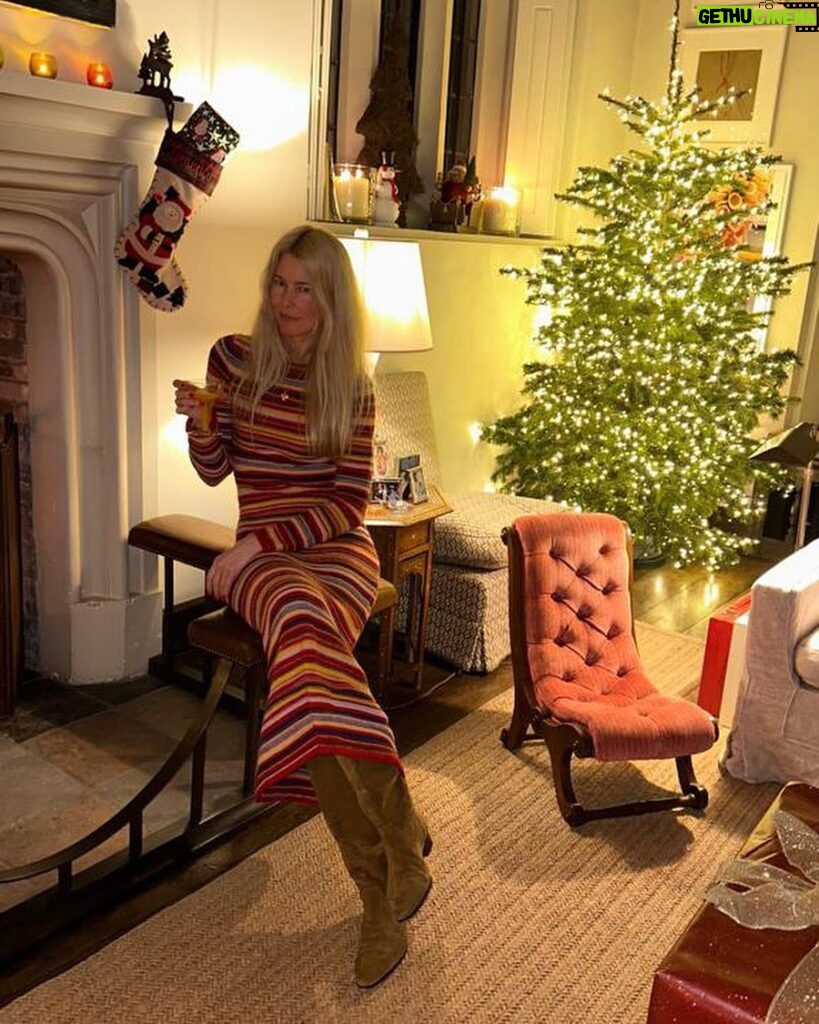 Claudia Schiffer Instagram - Merry Christmas ♥️