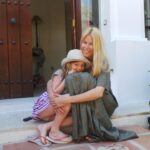 Claudia Schiffer Instagram - Clementine is 19 today!!! Keep thinking out of the box and being such a genuine, warm hearted, caring, and loving grown up girl that you are ❤️❤️❤️❤️❤️❤️ 🎉