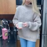 Claudia Schiffer Instagram - Sunday morning rituals ✨
