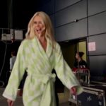 Claudia Schiffer Instagram - Come with me behind the scenes of the @versace show ♥️ What a special day!