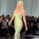 Claudia Schiffer Instagram – Today during #MilanFashionWeek, @donatella_versace debuted her spring 2024 collection to a star-studded audience. One of the most special guests? Legendary supermodel @claudiaschiffer, who closed the show wearing a dazzling green gown. Tap the link in our bio to see more.