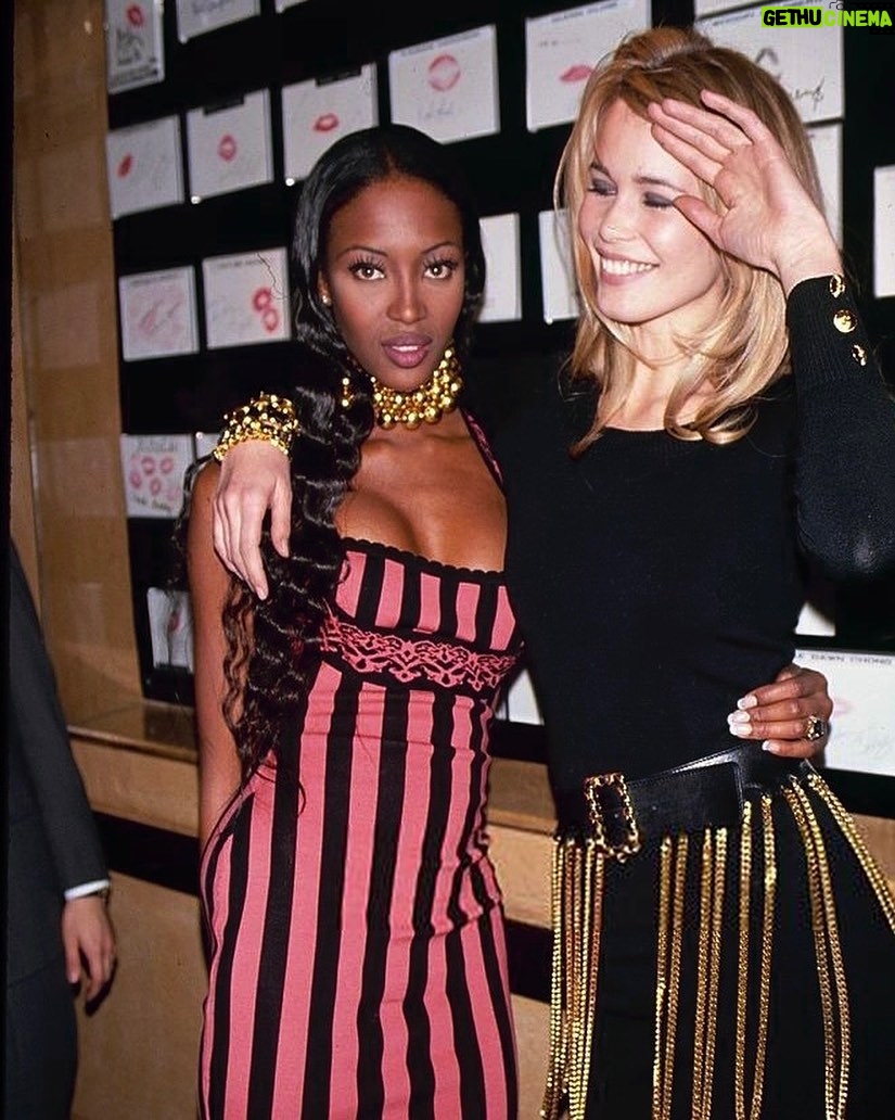 Claudia Schiffer Instagram - @naomi day 🎂 ♥️