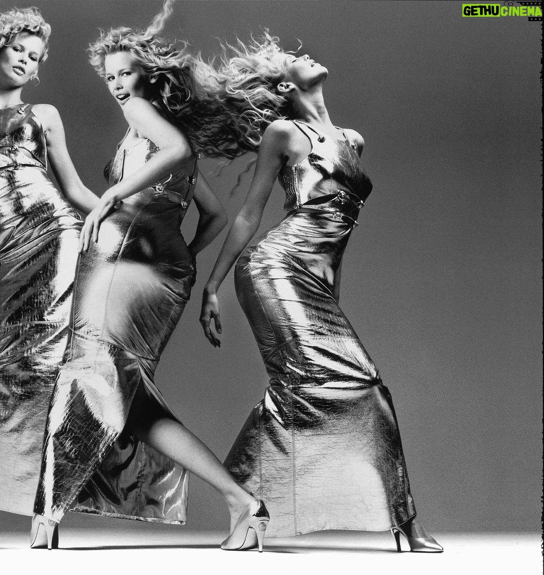 Claudia Schiffer Instagram - A shot from my 1994 Versace campaign taken by the icon Richard Avedon! Featured in the exhibition ‘Avedon 100’, which opens today at @gagosian in NYC. @avedonfoundation #Avedon100