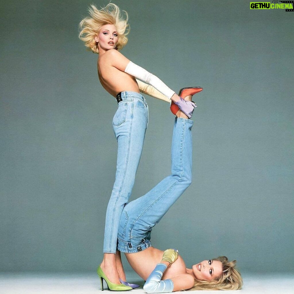 Claudia Schiffer Instagram - Yoga poses with @nadjaauermann