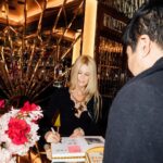 Claudia Schiffer Instagram - Still thinking about my Blue Chip signing at @theofficialselfridges ❤️
