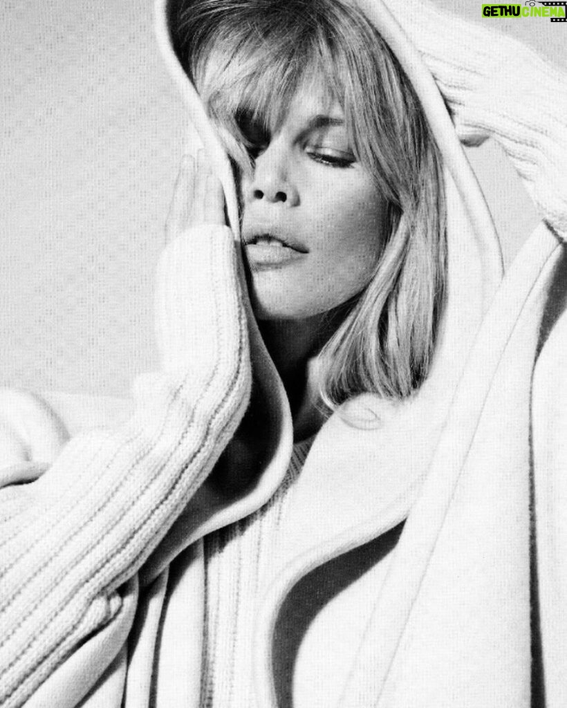 Claudia Schiffer Instagram - @voguegermany moments #FromtheArchive