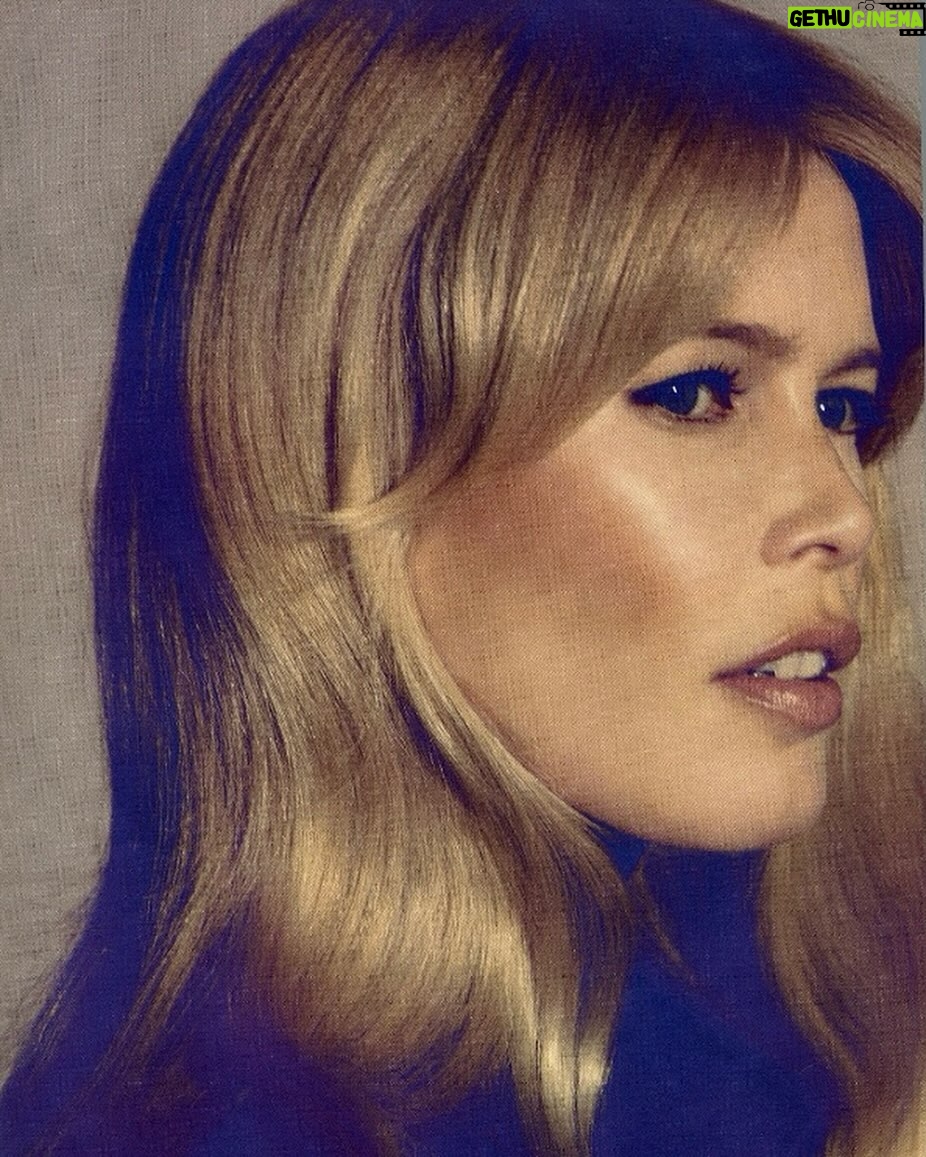 Claudia Schiffer Instagram - @voguegermany moments #FromtheArchive