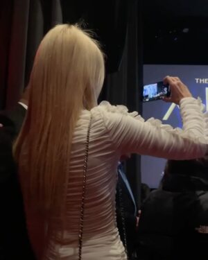 Claudia Schiffer Instagram - A New York minute for @argyllemovie. In theatres everywhere TODAY!