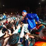 Clementino Instagram - Ringrazio Dio Ringrazio il Team Ringrazio Voi Ringrazio Me La Musica è Armonia nell’Universo. Cava De’ Tirreni 5/01/2023 #clementinoLive2024 Continuiamo a scrivere la storia 🩵 Grazie Guagliù!!! Cava de' Tirreni