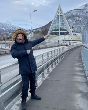 Clementino Instagram - L’Abominevole IENA delle Nevi 🐺 ☃️🐳
#OFriddNguoll  #Scandinavia #Norvegia #Norway #Tromsø