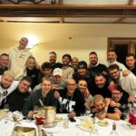 Clementino Instagram – L’ultima cena…. 
Dell’anno!!!!! 🎉🎊🍝
Questa notte spacchiamo Potenza! 🩵🔥 Potenza (PZ)