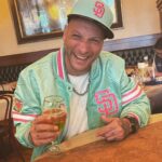 Clementino Instagram - 🍺🍁🍦Smoke Ice Cream 🍨 I want to get inspiration to write new songs Fratm ! #broadway #brooklyn #manhattan #newyork Broadway Theater, Times Square, New York