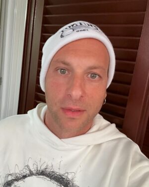 Clementino Instagram - Oggi sono +41 🎂🩵🐺
Grazie a tutti per gli auguri Guagliù 🏹♐️
#MyLife