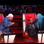 Clementino Instagram - CHEST È THE VOICE!!! 🩵😂😂😂📺 🏴‍☠️ Un Venerdì di fuoco🔥 Grazie per averci seguito!!!!!!! @thevoice_italy Ci vediamo la settimana prossima!!!!!! Italy