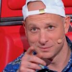 Clementino Instagram - Son Fresco! 🥤💋 🩵 The Voice !!! Grazie per averci seguito !! Appuntamento a venerdì prossimo!!! @thevoice_italy Italy
