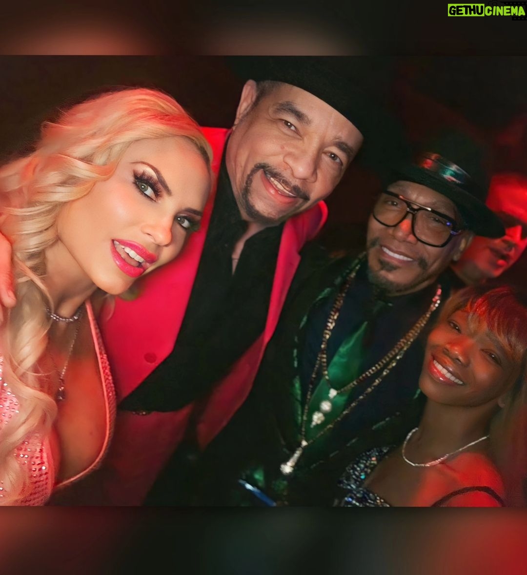 Coco Austin Instagram - Happy New Years πππππ Even though we almost missed the count down cuz we got stuck in frigin Manhattan traffic!! We still had fun afterwards (see video at the end) Again Happy Anniversary to my honey!!πππ #newyears2024 #anniversary #23yearstogetherβ€οΈ Hustler Club NYC