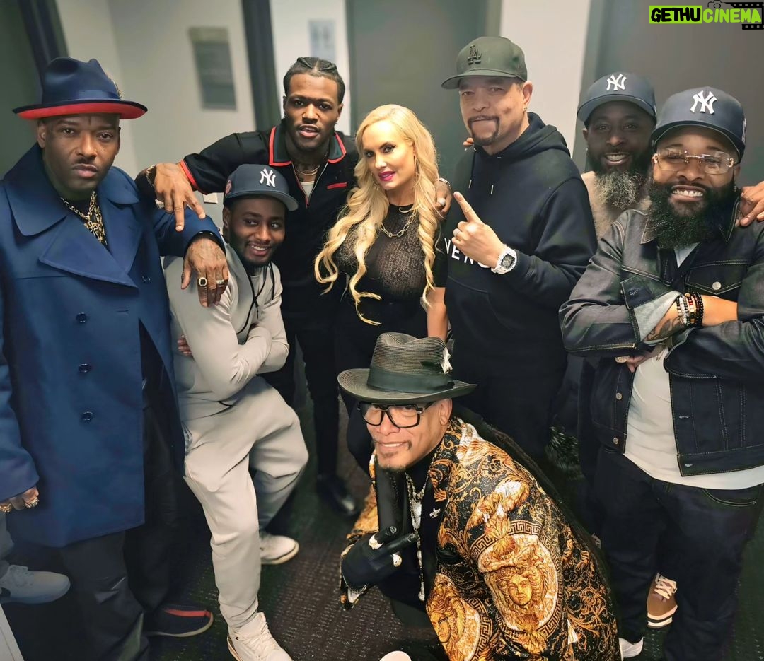 Coco Austin Instagram - I love funny guys!!❤️ If you do too you got to see, "#wetheones" Comedy Tour!! Hosted by @therealmikeepps! Not all of them are pictured here! But thanks @marcusbankscomedy , @dcyoungfly, @deraydavis , @chicobean @karlousm @lilduval for all the laughs!! Barclay Center Brooklyn, New York