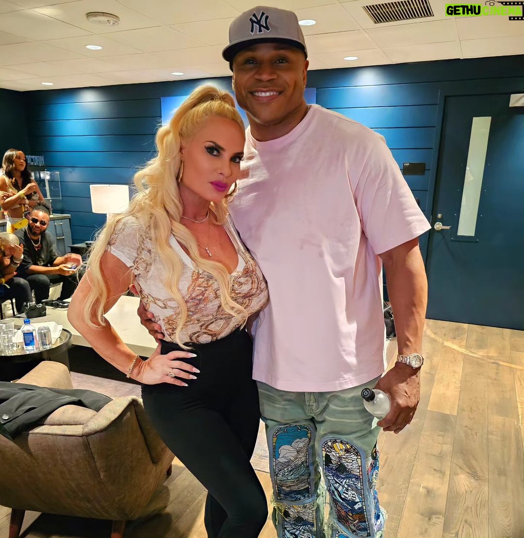 Coco Austin Instagram - If you guys have a chance to go to @llcoolj #theforcetour !! I was telling LL it was so cool to see how each hip hop artist have such a different rapping style and are all are super dope ....and you can see them all perform on one stage! Great job on the lineup! I couldn't stop dancing!! #saltnpepa #icet #chuckd #E40 #dougiefresh #rakim #flavaflav #jazzyjeff #theroots #slickrick (the list goes on) I've been on many tours with Ice and this was definitely memorable! Ice of course ripped the stage up as usual!! I had to bring my sister @iamkristyaustin and bestie @saywardpaxine for the LA show to experience the awesomeness!I will post video soon! The Forum