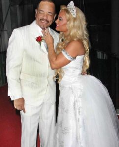 Coco Austin Instagram - Here's to 23 years with this guy!! My rock! My diamond in the rough! Love you beyond #HappyAnniversary #HappyNewYear2024 #nowordscandescribe