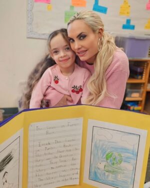 Coco Austin Instagram - Parent Day at school 🩷
#2ndgrade #parentday